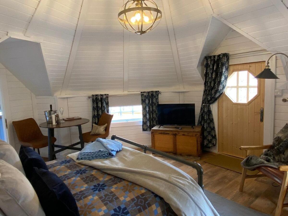 Ein Trysor Cudd Cabin Pont Sticill Exterior foto