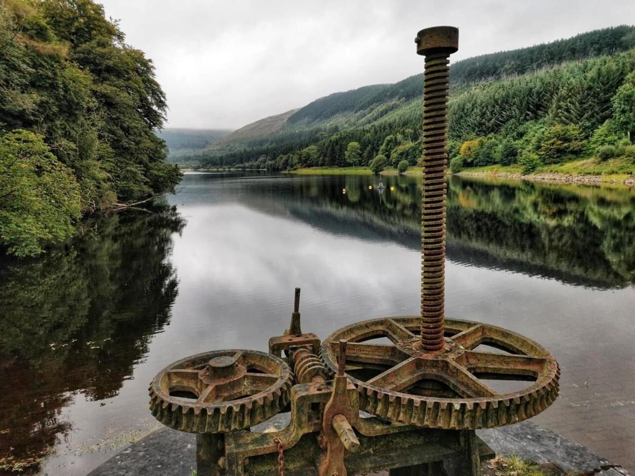 Ein Trysor Cudd Cabin Pont Sticill Exterior foto